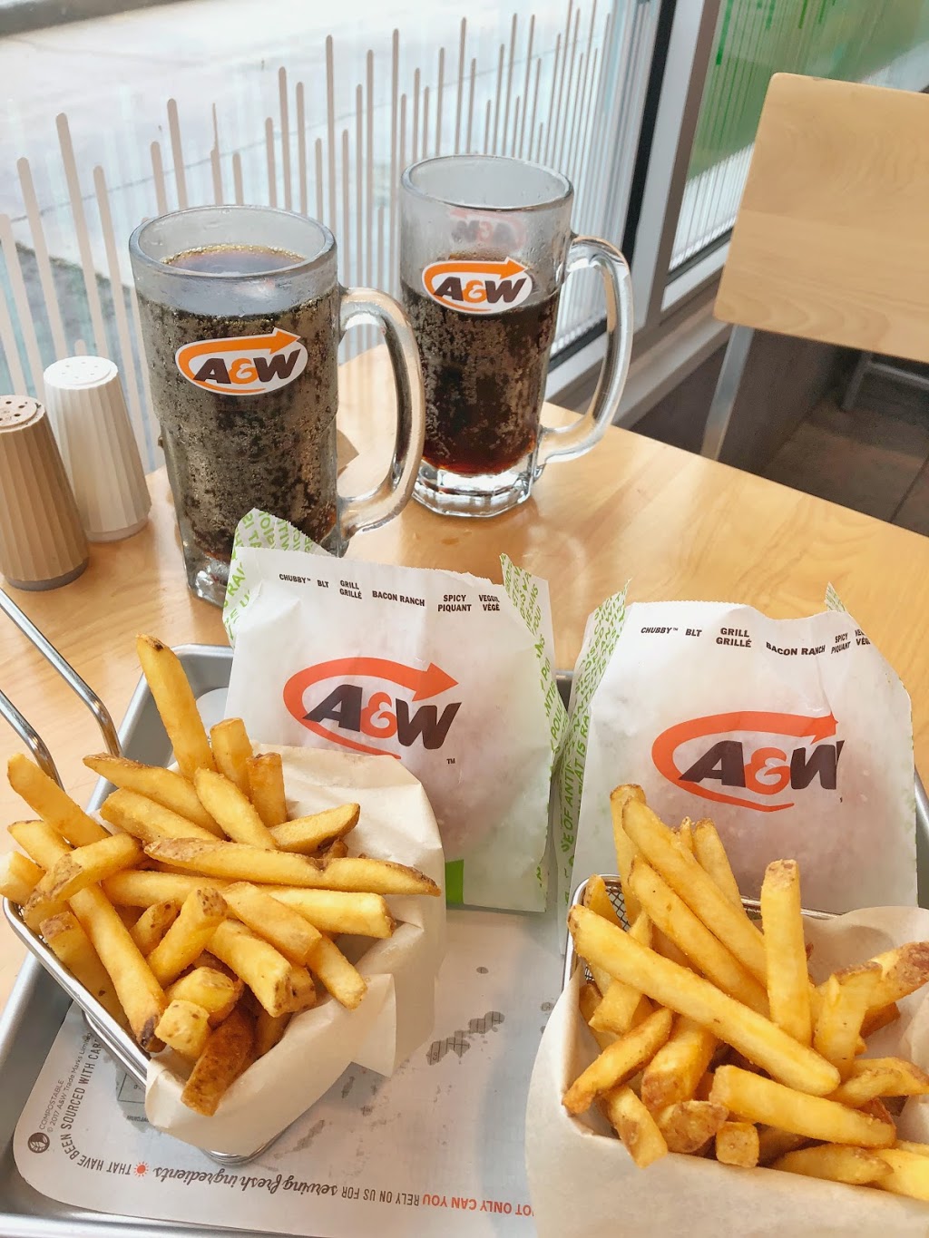 A&W Canada | 657 John St N, Aylmer, ON N5H 2B6, Canada | Phone: (519) 765-3002