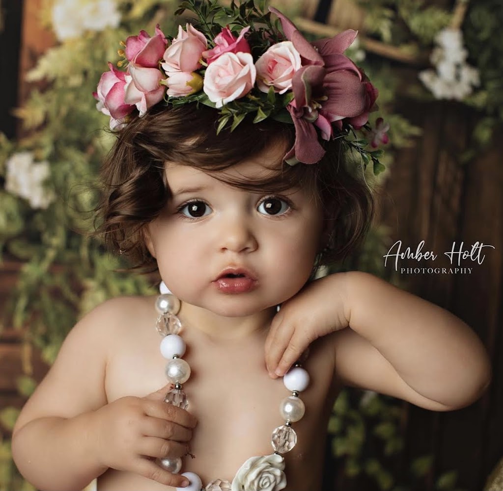 Amber Holt Photography | 105 Kingsland Ct SE, Airdrie, AB T4A 0E5, Canada | Phone: (587) 577-9788