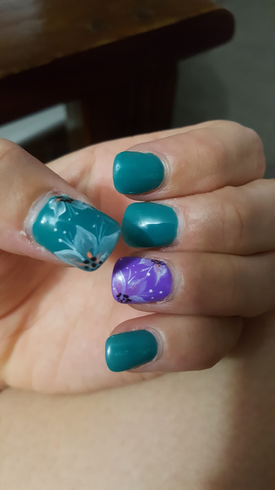 Lynns Nails | 5 Speedvale Ave E, Guelph, ON N1H 1J2, Canada | Phone: (519) 767-5894