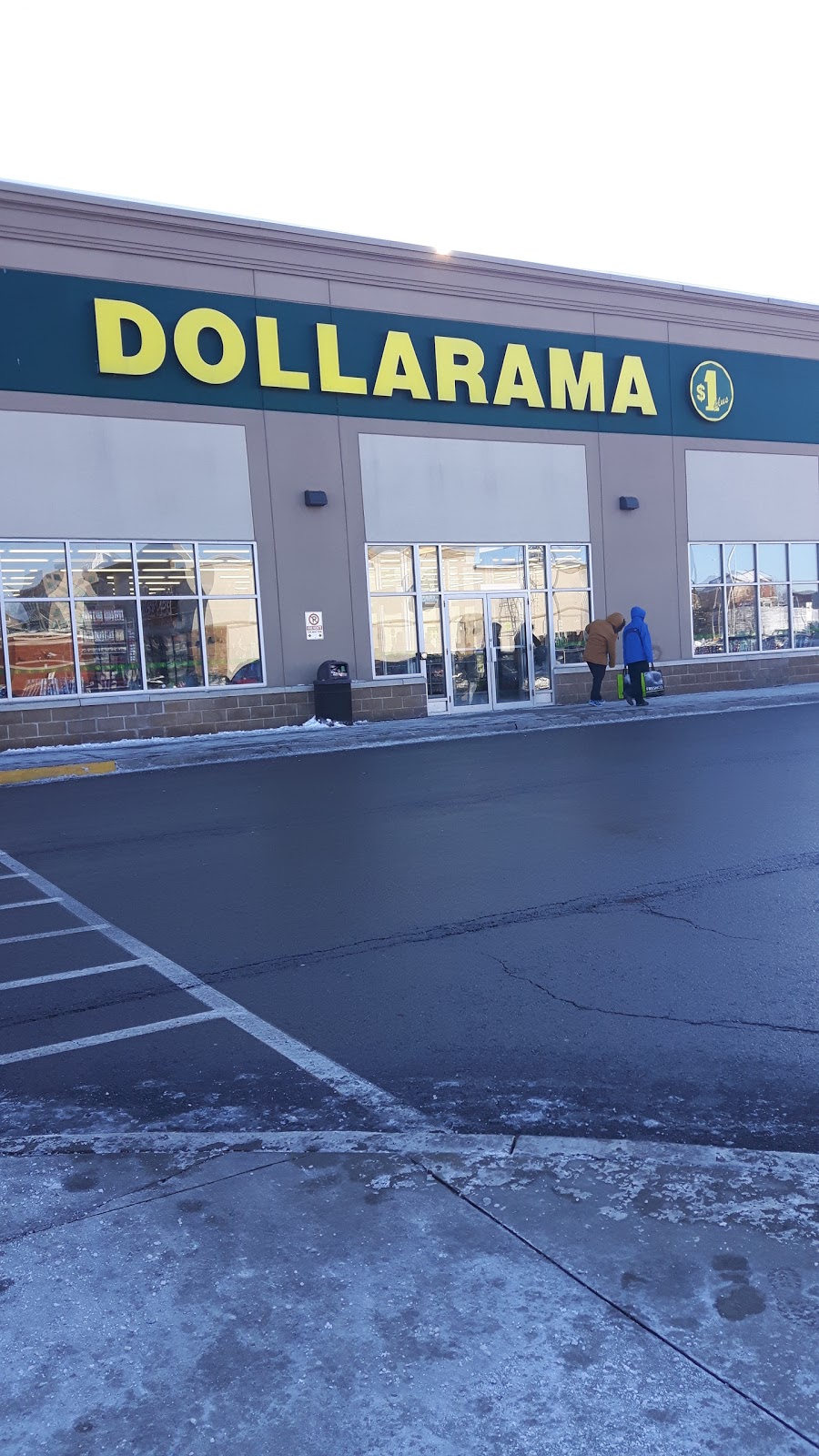 Dollarama | 50 Market St. S., Market Square, Brantford, ON N3S 2E3, Canada | Phone: (226) 250-3026