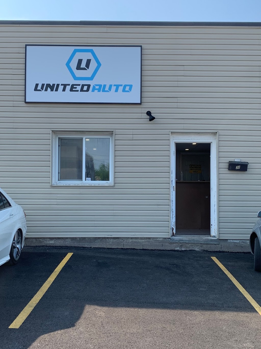 United Auto | 6559 Bank St, Metcalfe, ON K0A 2P0, Canada | Phone: (613) 321-5591