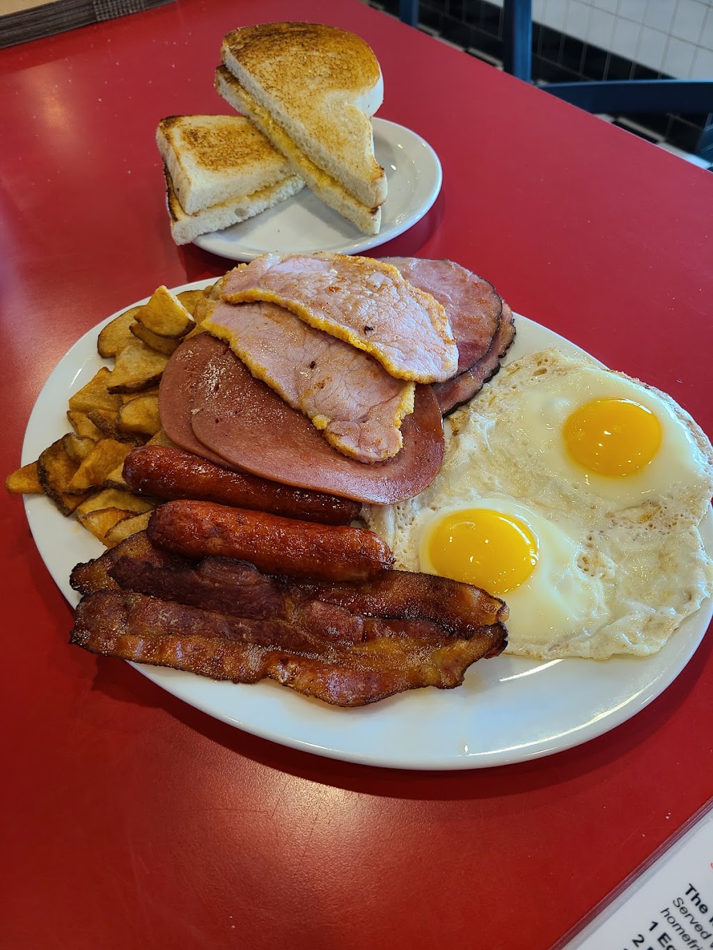 Dohboys Diner | 429 Glendale Ave Unite #1, St. Catharines, ON L2P 3Y1, Canada | Phone: (905) 227-7911