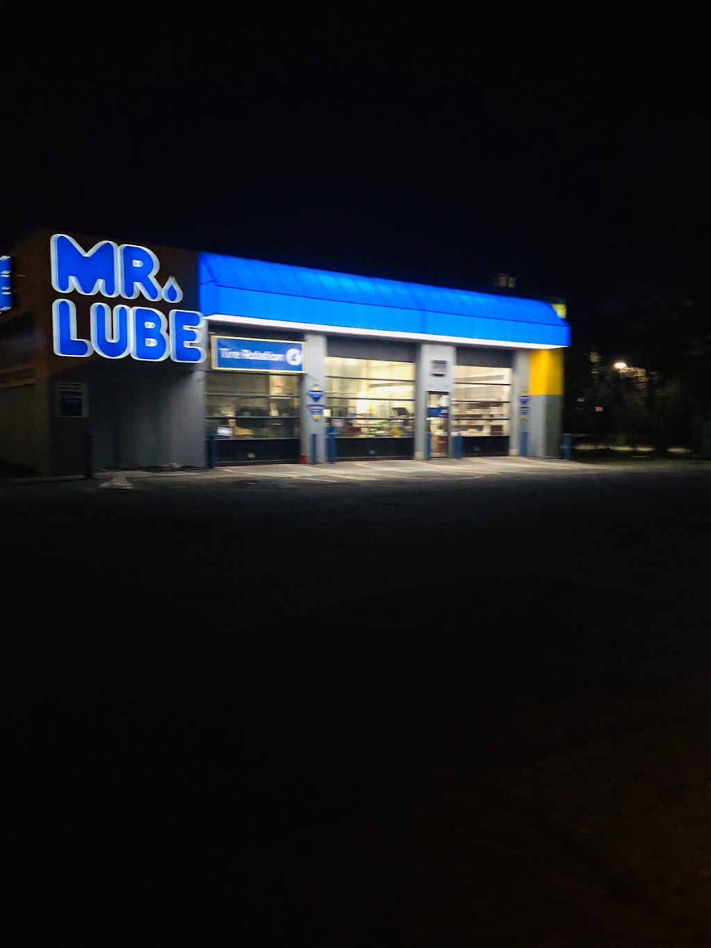 Mr. Lube + Tires | 1442 Baseline Rd, Ottawa, ON K2C 0B2, Canada | Phone: (613) 224-2991