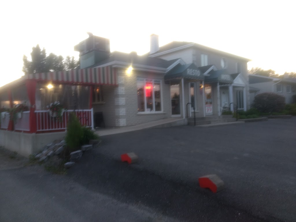 Motel le Valois | 880 Rue Daigneault, Acton Vale, QC J0H 1A0, Canada | Phone: (450) 546-4440