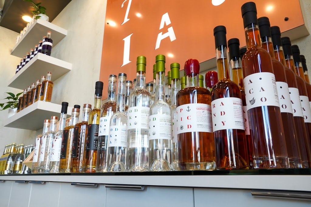 Victoria Distillers | 9891 Seaport Pl, Sidney, BC V8L 4X3, Canada | Phone: (250) 544-8217