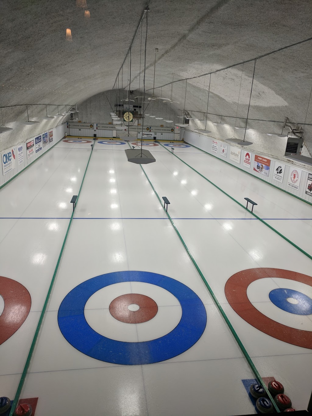 West St Paul Curling Club | 431 Grassmere Rd, West Saint Paul, MB R4A 5A1, Canada | Phone: (204) 338-0240