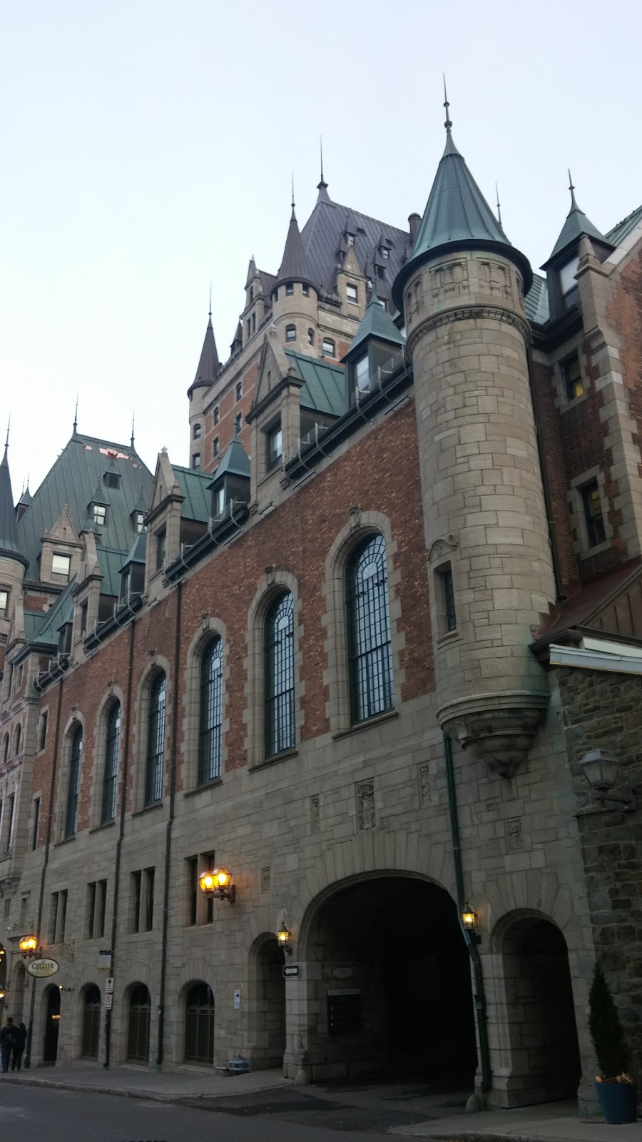 Bus Tours of Old Quebec | 2715 Boulevard Louis-XIV, Québec, QC G1C 5S9, Canada | Phone: (418) 664-0460