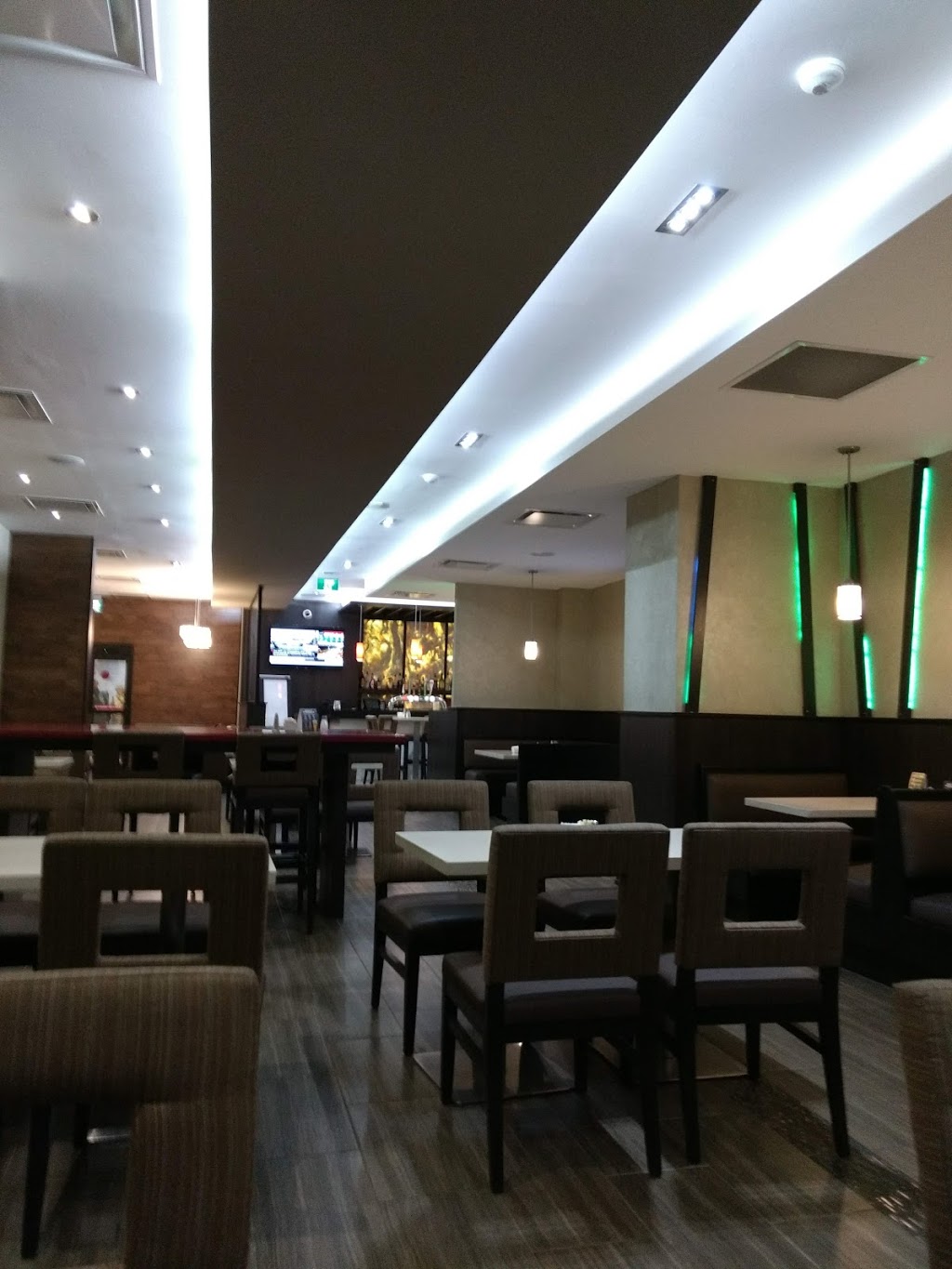 Element Lounge and Restaurant | 50 Norfinch Dr, North York, ON M3N 1X1, Canada | Phone: (416) 663-9502