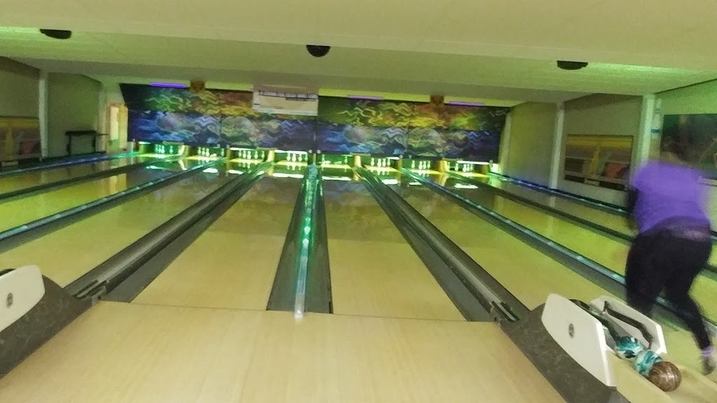 Park Alleys Bowling | 730 Osborne St, Winnipeg, MB R3L 2C2, Canada | Phone: (204) 475-0585