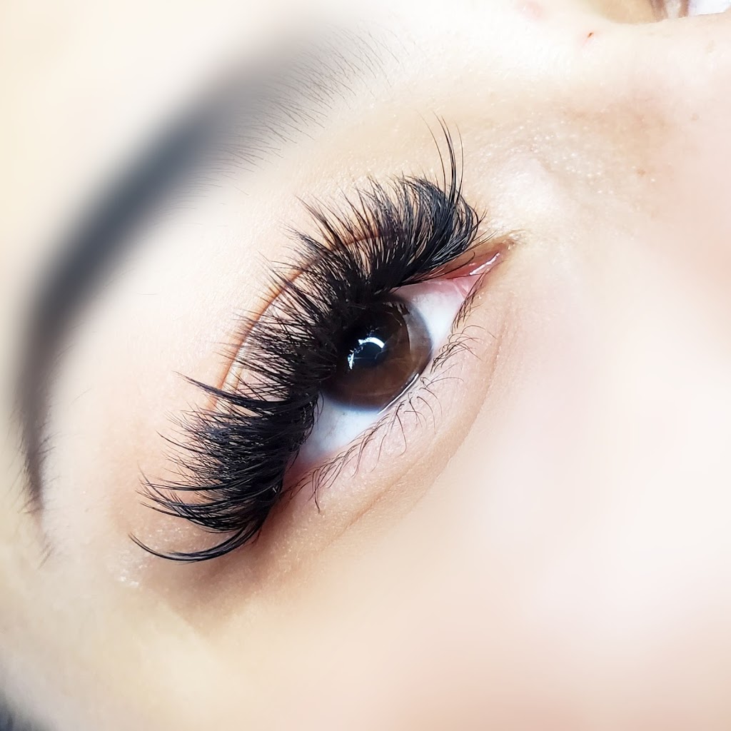 LASHES AMPLIFIED | 30 Roseville Dr, Brampton, ON L6Y 2G8, Canada | Phone: (437) 248-2389