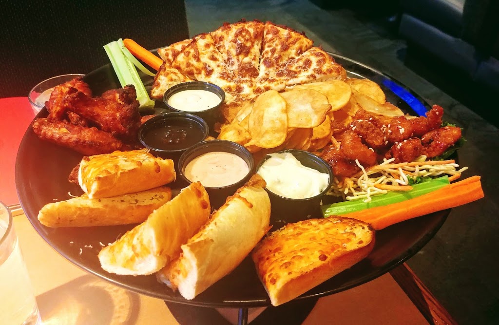 Boston Pizza | 8445 Boulevard de lOrmière, Québec, QC G2C 1C2, Canada | Phone: (418) 845-0050