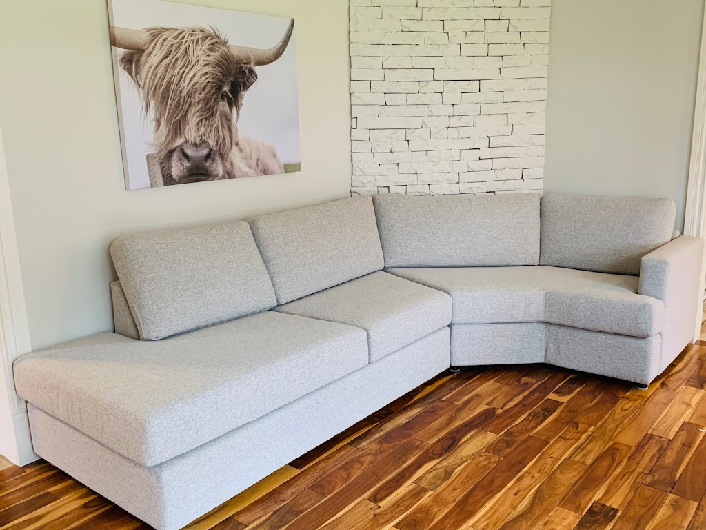 Sofa Unique | 616 Rue Saint-Vallier O, Québec, QC G1N 1C5, Canada | Phone: (418) 614-1500