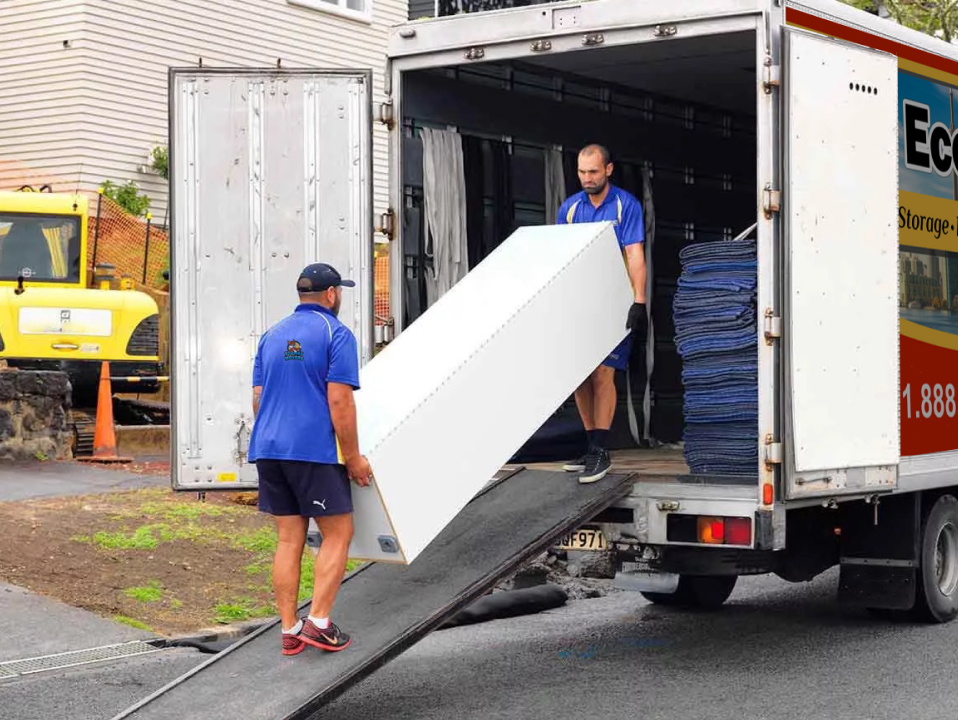 Ecoway Movers Etobicoke ON | Moving Company | 234 Norseman St, Etobicoke, ON M8Z 2R4, Canada | Phone: (888) 807-2040