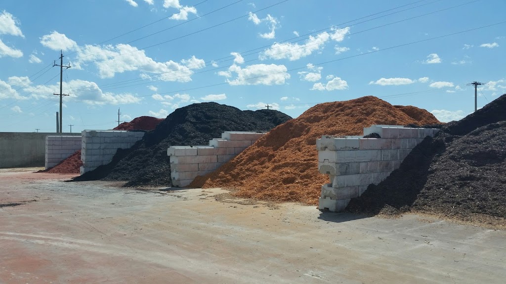 Mulch2Go | 11-A Penner Dr, Blumenort, MB R0A 0C0, Canada | Phone: (204) 326-8899