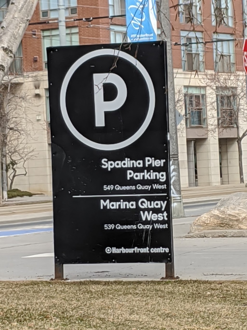 Spadina Pier Parking | 549 Queens Quay W, Toronto, ON M5V 3G3, Canada | Phone: (647) 494-4227