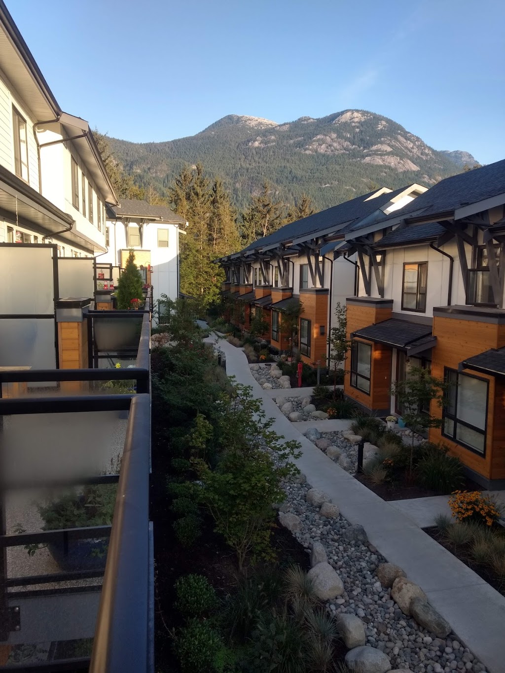 Soleil at Coastal Village | 1188 Main St, Squamish, BC V8B 0Z3, Canada | Phone: (604) 892-4875