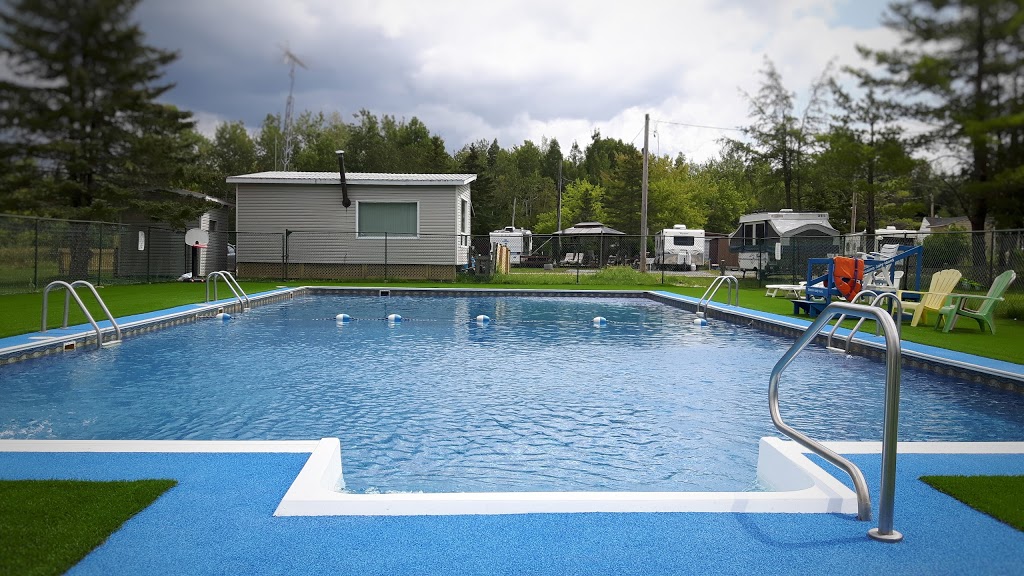 Le Camping du Domaine Joly-Mont | 2405 Chemin Lemire, Sherbrooke, QC J1H 0C5, Canada | Phone: (819) 562-6492