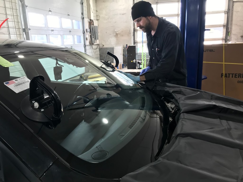 VitrXpert vitres d"autos | 1410 Boulevard Bona Dussault, Saint-Marc-des-Carrières, QC G0A 4B0, Canada | Phone: (418) 268-3285