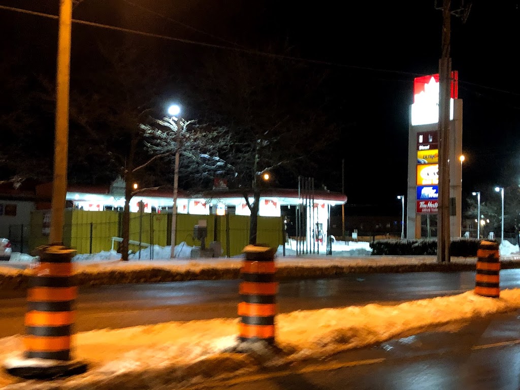 Petro-Canada & Car Wash | 1896 Eglinton Ave E, Scarborough, ON M1L 2P9, Canada | Phone: (416) 751-8896