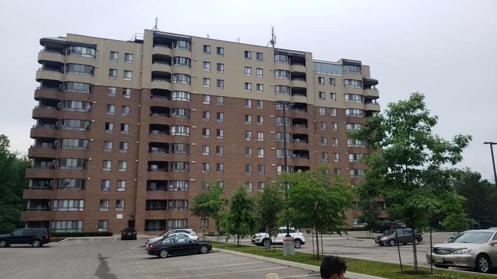 200 Shakespeare Drive Apartments | 200 Shakespeare Dr, Waterloo, ON N2L 6C1, Canada | Phone: (226) 243-3047