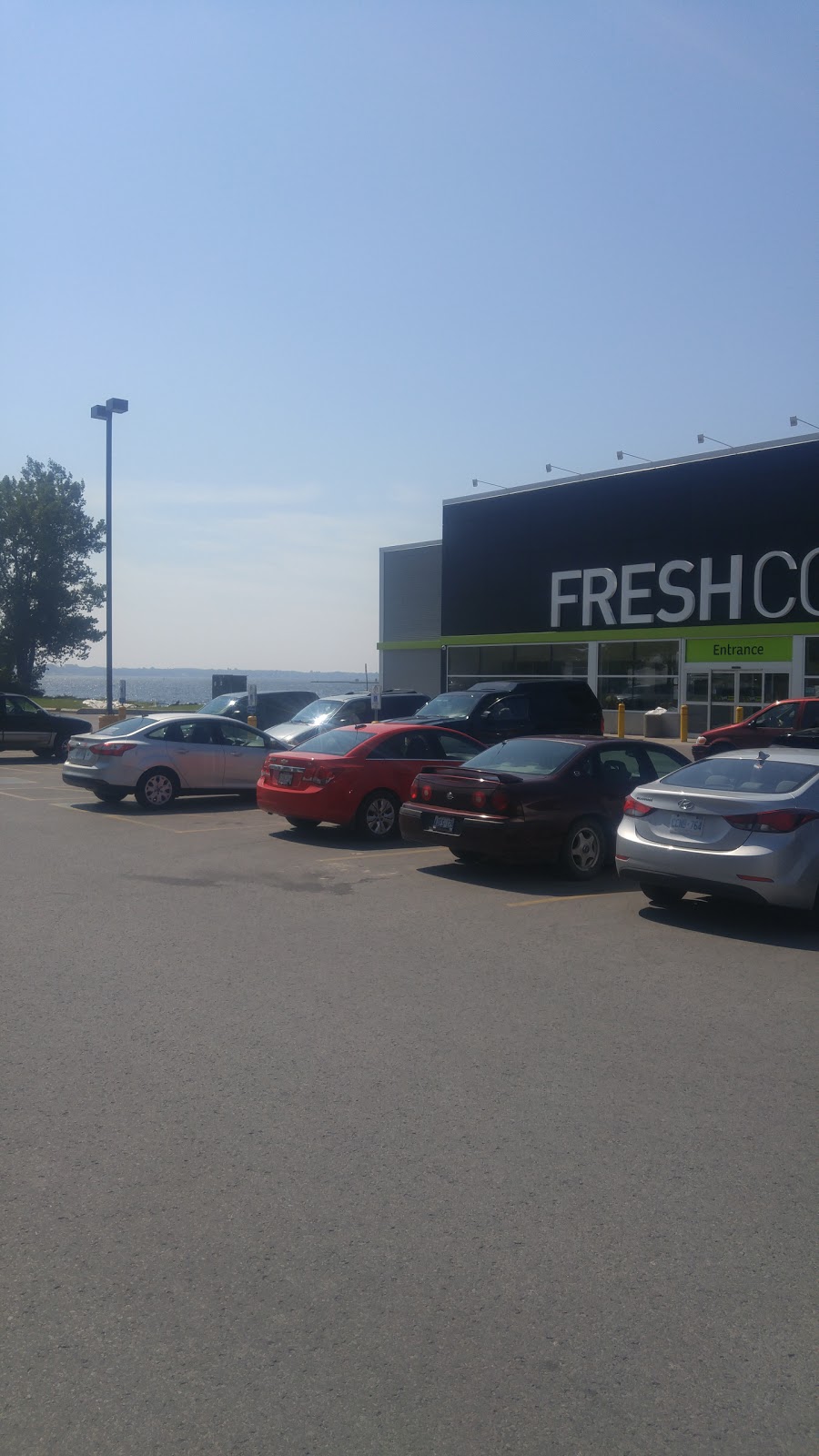 FreshCo Ontario & Dundas | 30 Ontario St, Trenton, ON K8V 5S9, Canada | Phone: (613) 394-2791