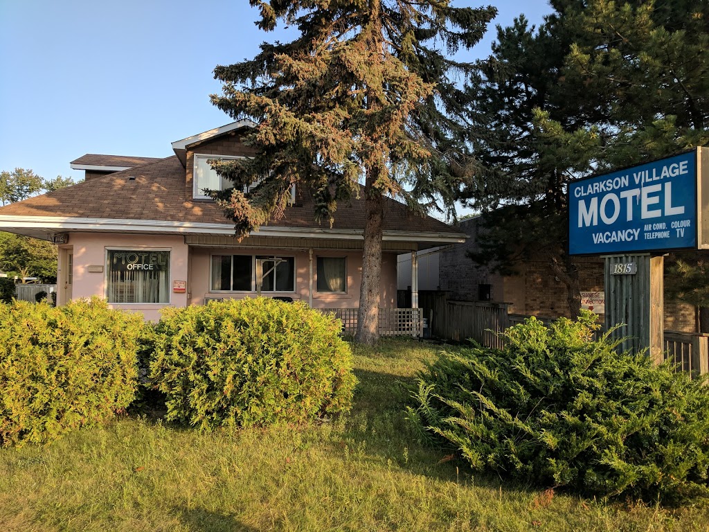 Clarkson Village Motel | 1815 Lakeshore Rd W, Mississauga, ON L5J 1J7, Canada | Phone: (905) 822-6110