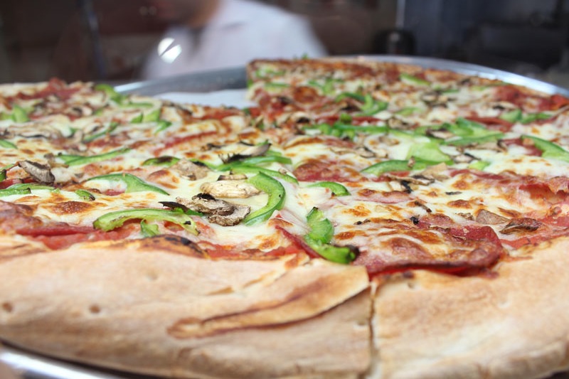 Pizza Ben | 173 Rue Sherbrooke Ouest, Montréal, QC H2X 1X4, Canada | Phone: (514) 287-9400