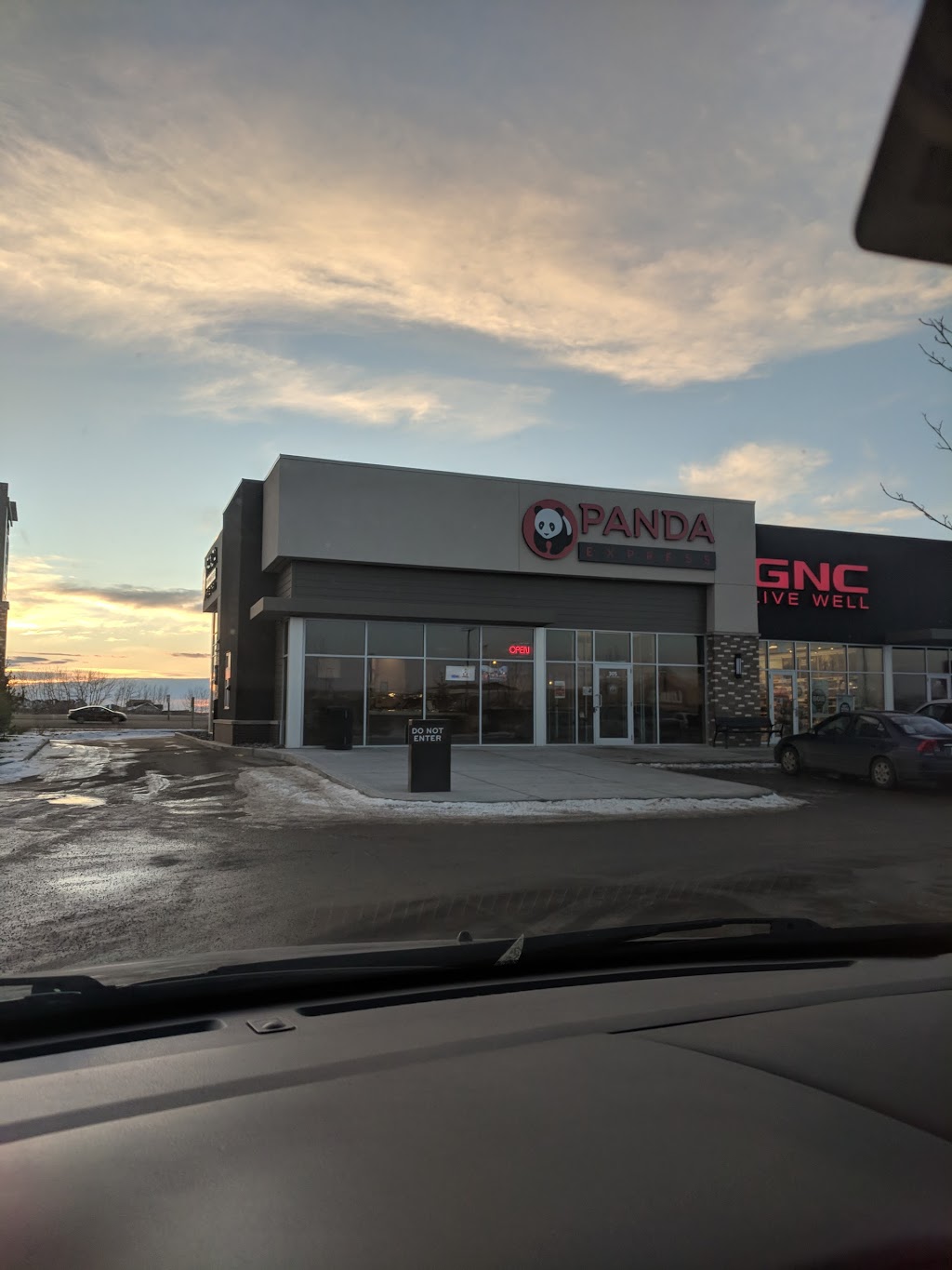 Panda Express | 935 St Albert Trail #305, St. Albert, AB T8N 4K6, Canada | Phone: (780) 458-9899