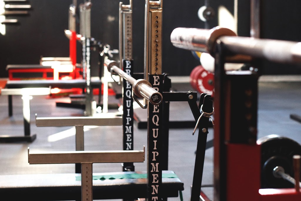 MOFO Barbell Club De Dynamiphilie | 2748 Rue de la Salle, Jonquière, QC G7S 2A6, Canada | Phone: (418) 290-7808