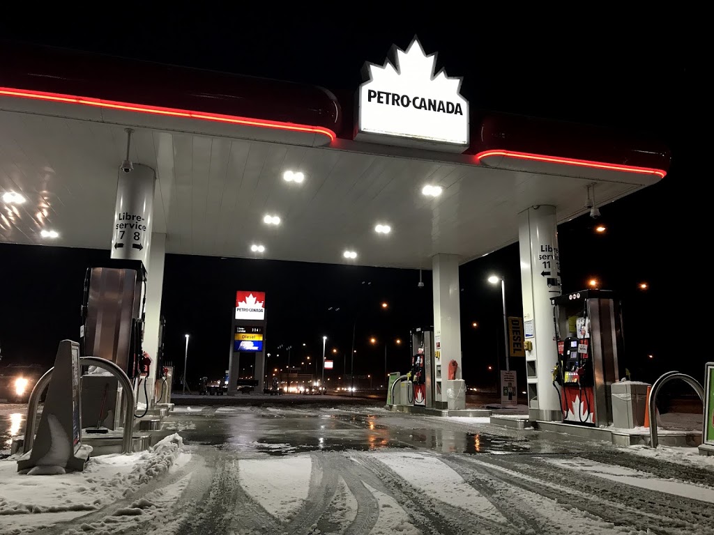 Petro-Canada | 17100 Route Transcanadienne, Kirkland, QC H9J 2M5, Canada | Phone: (514) 695-1714