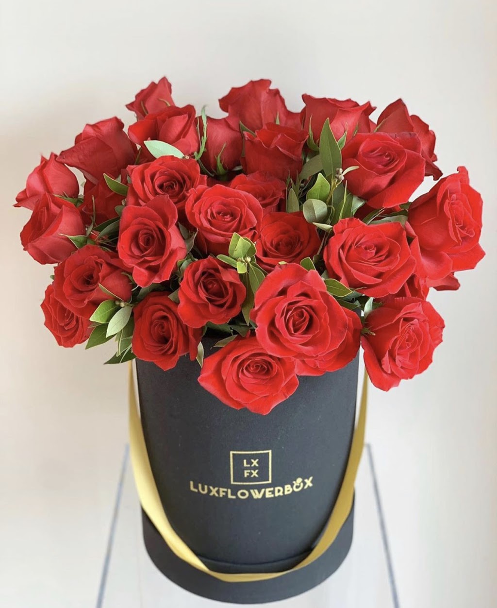 LuxFlowerBox | Luxury Flower Delivery | 630 Rivermede Rd #10, Concord, ON L4K 3M5, Canada | Phone: (647) 825-3543