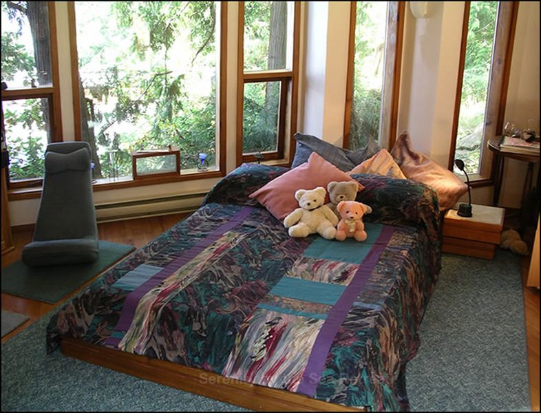 Serenity by the Sea Retreat | 65 Serenity Ln, Galiano Island, BC V0N 1P0, Canada | Phone: (236) 882-5683