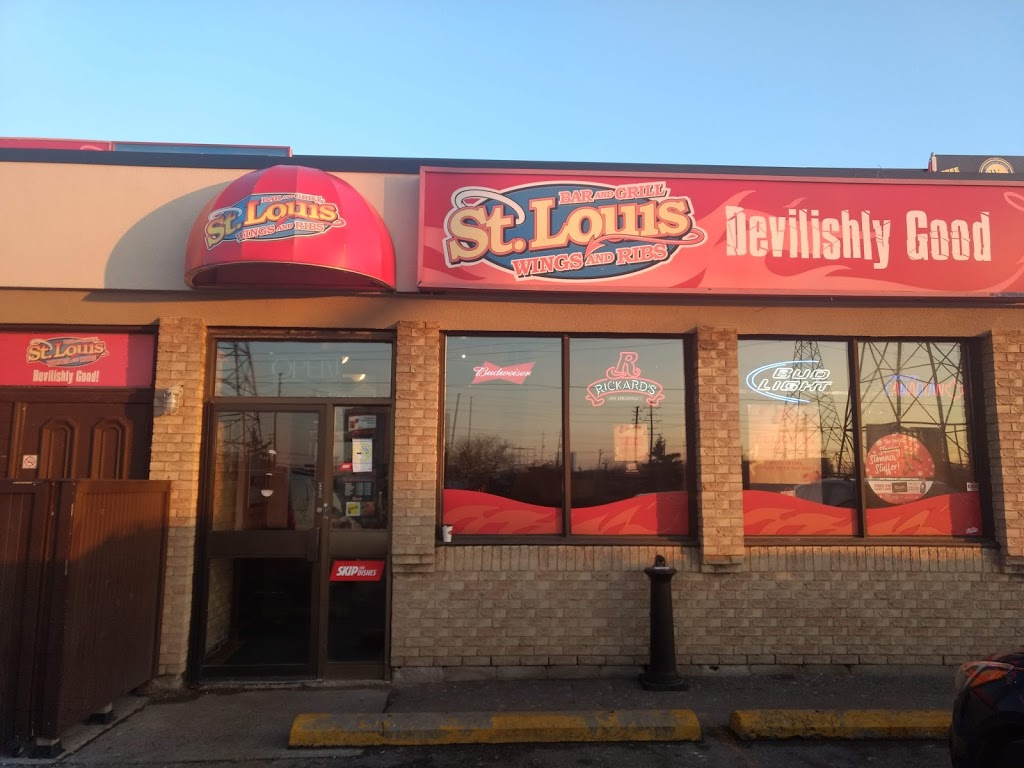 St. Louis Bar & Grill | 557 Dixon Rd Unit 130, Etobicoke, ON M9W 1H7, Canada | Phone: (416) 248-5622