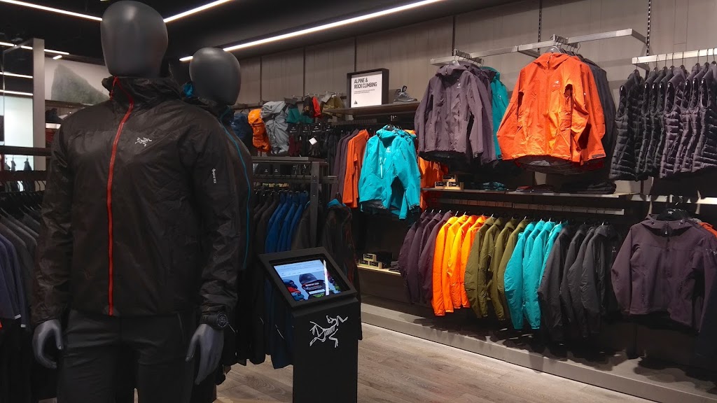 Arc’teryx | 3401 Dufferin St #511, North York, ON M6A 2T9, Canada | Phone: (416) 787-6978