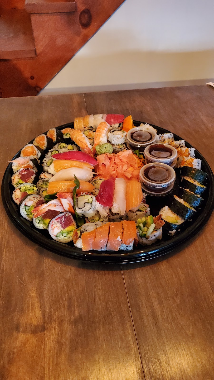 St-Adèle Sushi | 555 Boulevard de Sainte-Adèle, Sainte-Adèle, QC J8B 1A7, Canada | Phone: (450) 229-8388