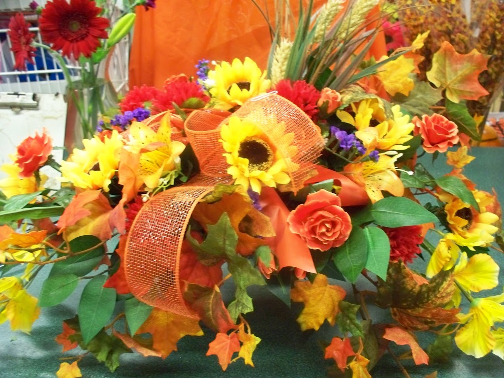 Margarets Fernlea Flowers & Gifts | 7 Talbot St E, Aylmer, ON N5H 1H3, Canada | Phone: (519) 773-3132