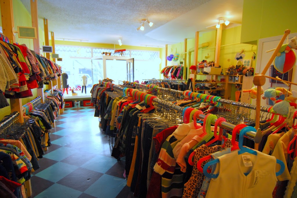 Red Rover Kids Consignment | 1722 Lillian Rd, Victoria, BC V8S 1K9, Canada | Phone: (778) 440-6353