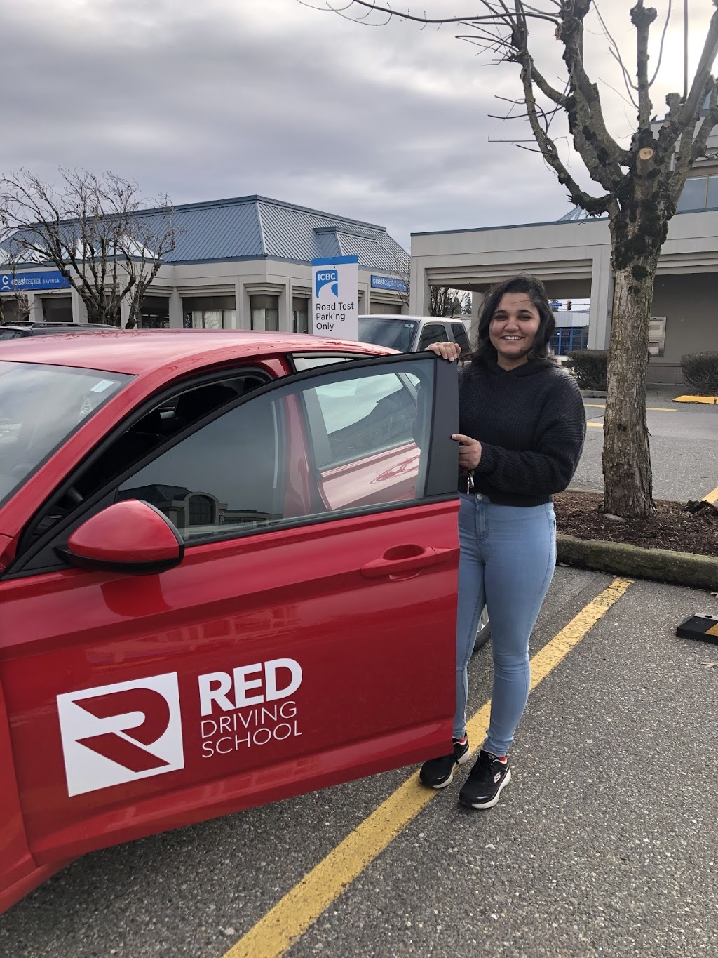 Red Driving School Ltd | 1374 Clearbrook Rd, Abbotsford, BC V2T 5X3, Canada | Phone: (604) 852-2748