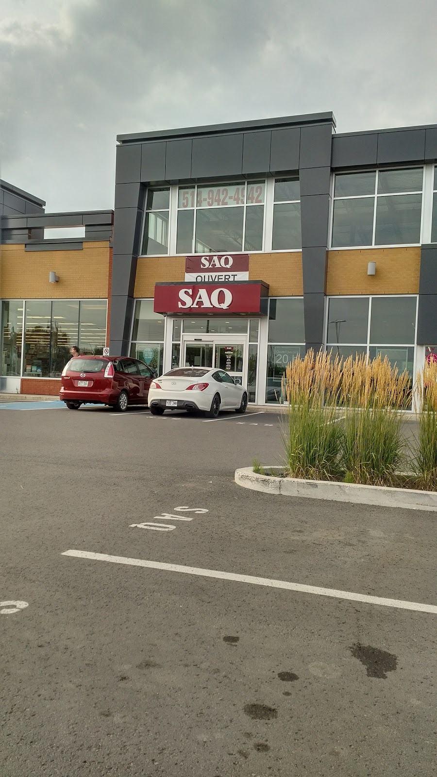 SAQ | 800 Montée de St Sulpice, LAssomption, QC J5W 0M6, Canada | Phone: (450) 589-4771