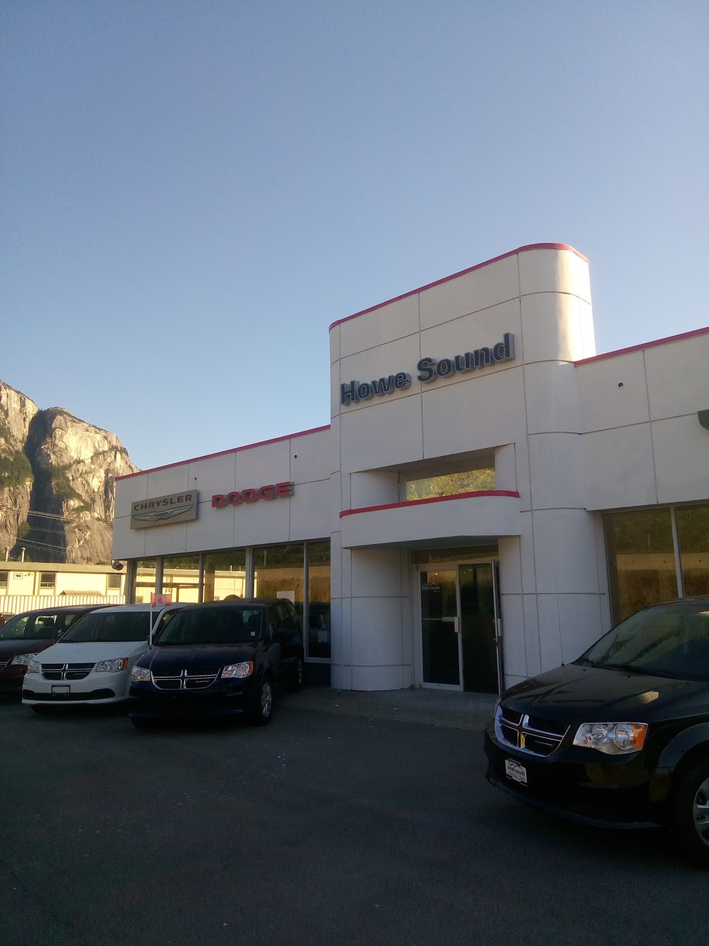 Foundation Squamish Chrysler Dodge Jeep Ram | 1180 Hunter Pl, Squamish, BC V8B 0G8, Canada | Phone: (844) 713-8045