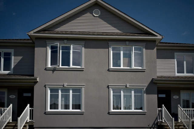 Stucco et Joints Simon Gince Inc | 579 Rue Annette, Granby, QC J2H 2W5, Canada | Phone: (450) 770-8048