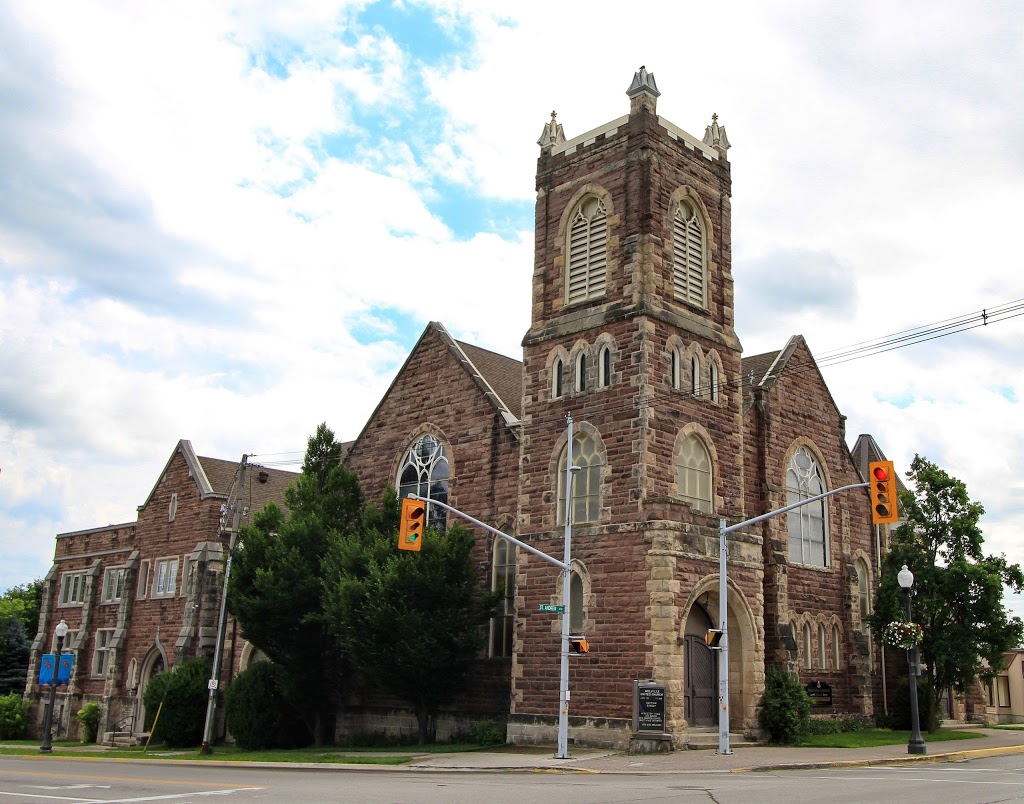 Melville United Church | 300 St Andrew St W, Fergus, ON N1M 2W7, Canada | Phone: (519) 843-1781