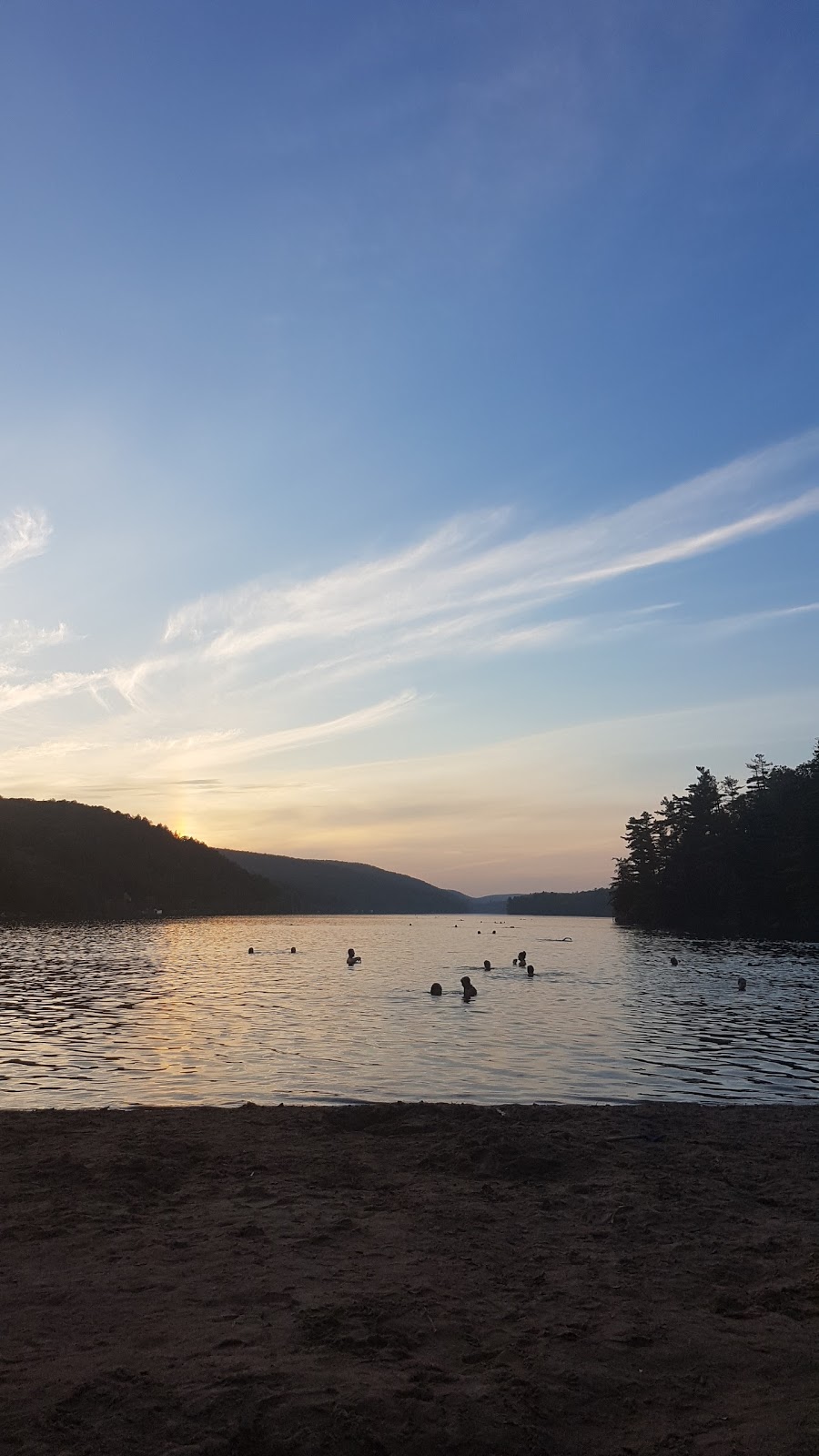 O’Brien Beach | Chemin du Lac Meech, Chelsea, QC J9B 1H9, Canada