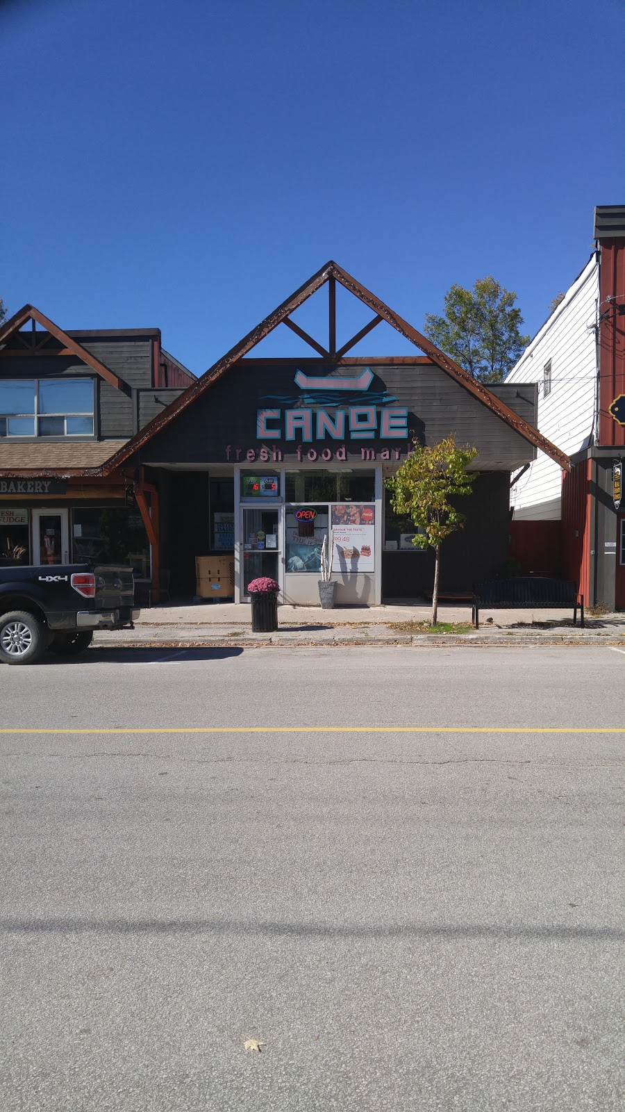 Canoe Fresh Food Market | 3384 Muskoka St, Washago, ON L0K 2B0, Canada | Phone: (705) 514-5000