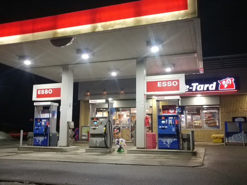 Couche-Tard | 51 Boulevard Fournier, Gatineau, QC J8X 3P5, Canada | Phone: (819) 776-5132