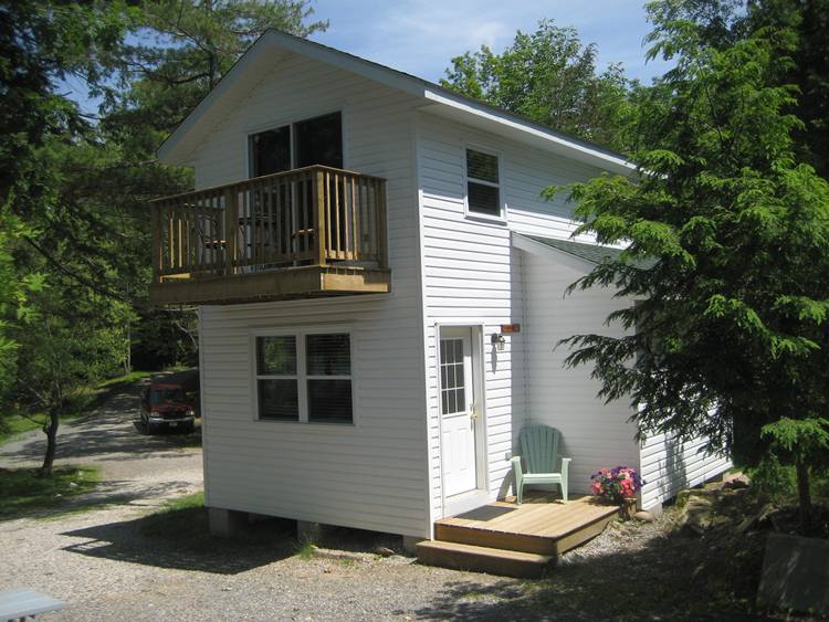 Horseblock Point Cottages | 355 Thousand Islands Pkwy, Lansdowne, ON K0E 1L0, Canada | Phone: (855) 844-6773