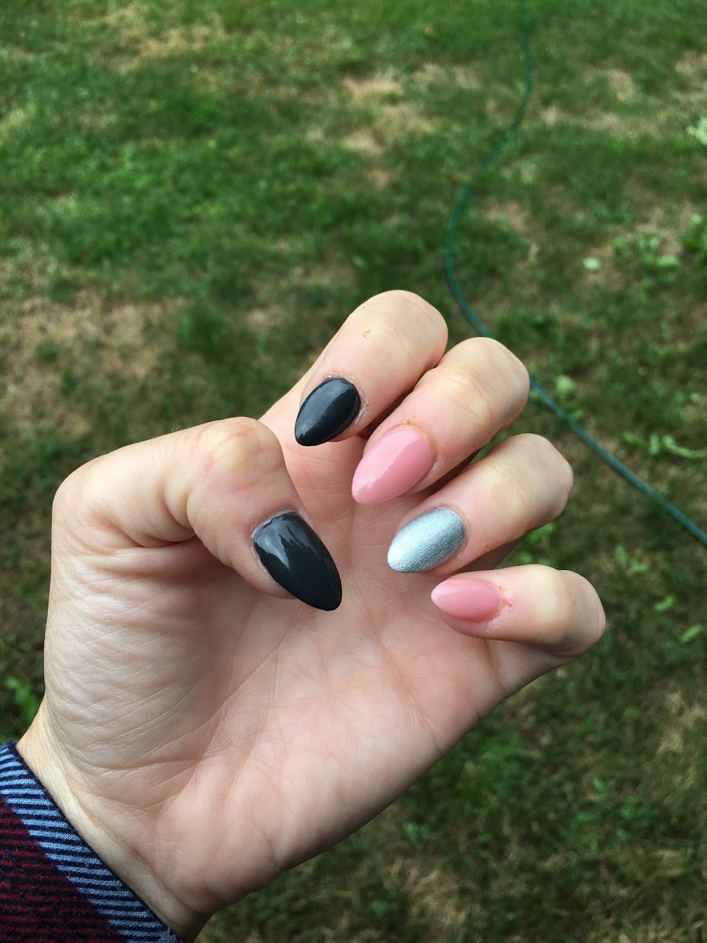 Le Nails | 90 Weber St N, Waterloo, ON N2J 4E7, Canada | Phone: (519) 342-0098