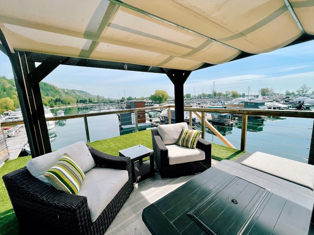 Toronto Floating Homes | 1 Brimley Rd S, Scarborough, ON M1M 3W3, Canada | Phone: (437) 221-4692