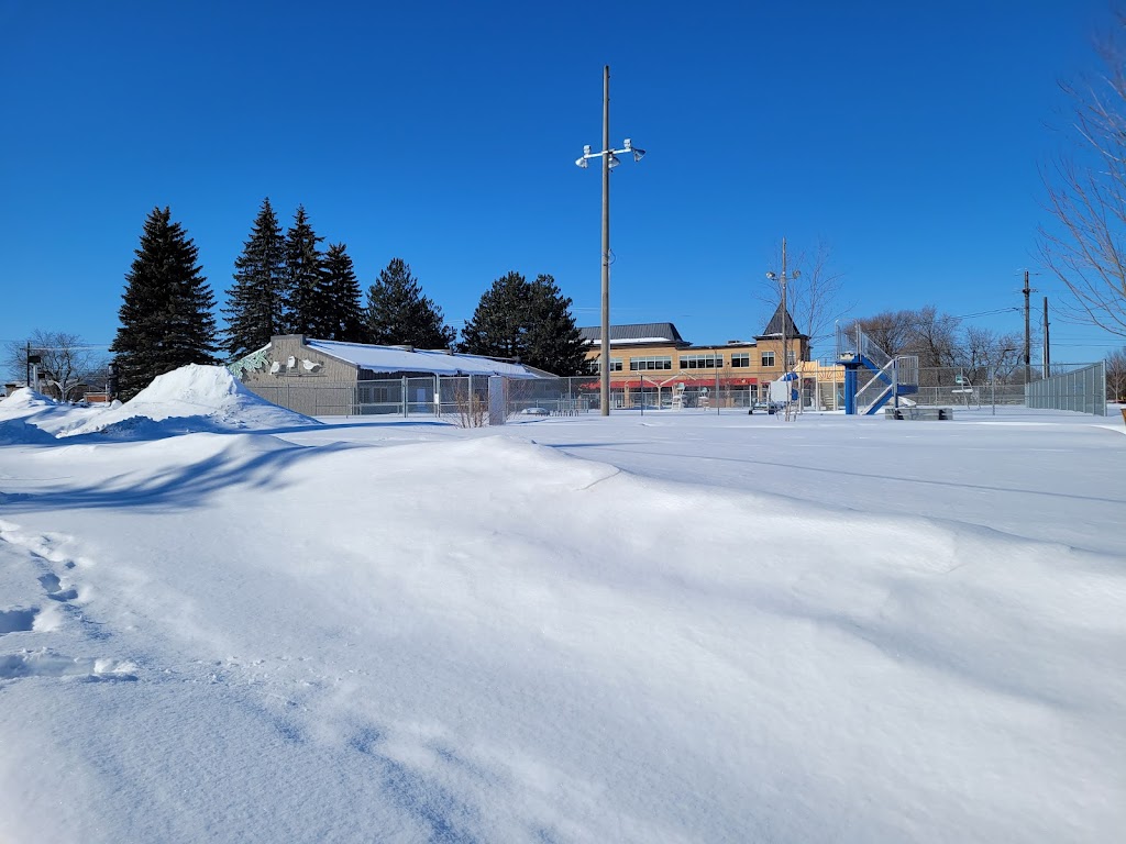 Piscine municipale extérieure de Joliette | 130 Rue Fabre, Joliette, QC J6E 4R4, Canada | Phone: (450) 753-8060