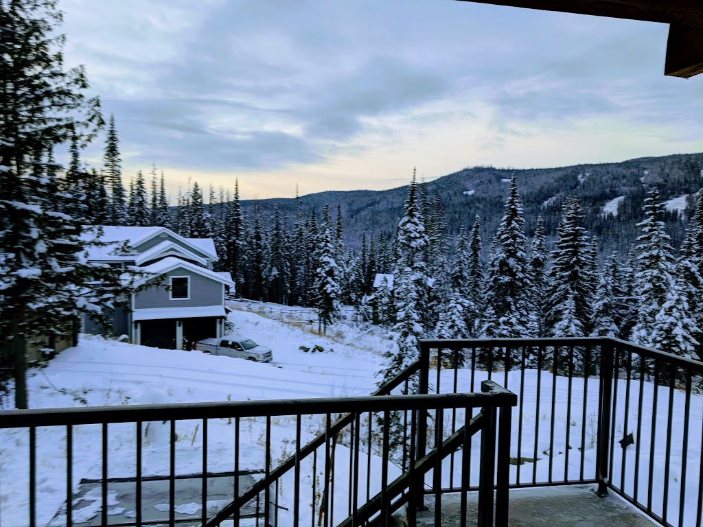 Lookout Ridge Chalet | 5425 Lookout Ridge Drive, Sun Peaks, BC V0E 5N0, Canada | Phone: (604) 780-2940